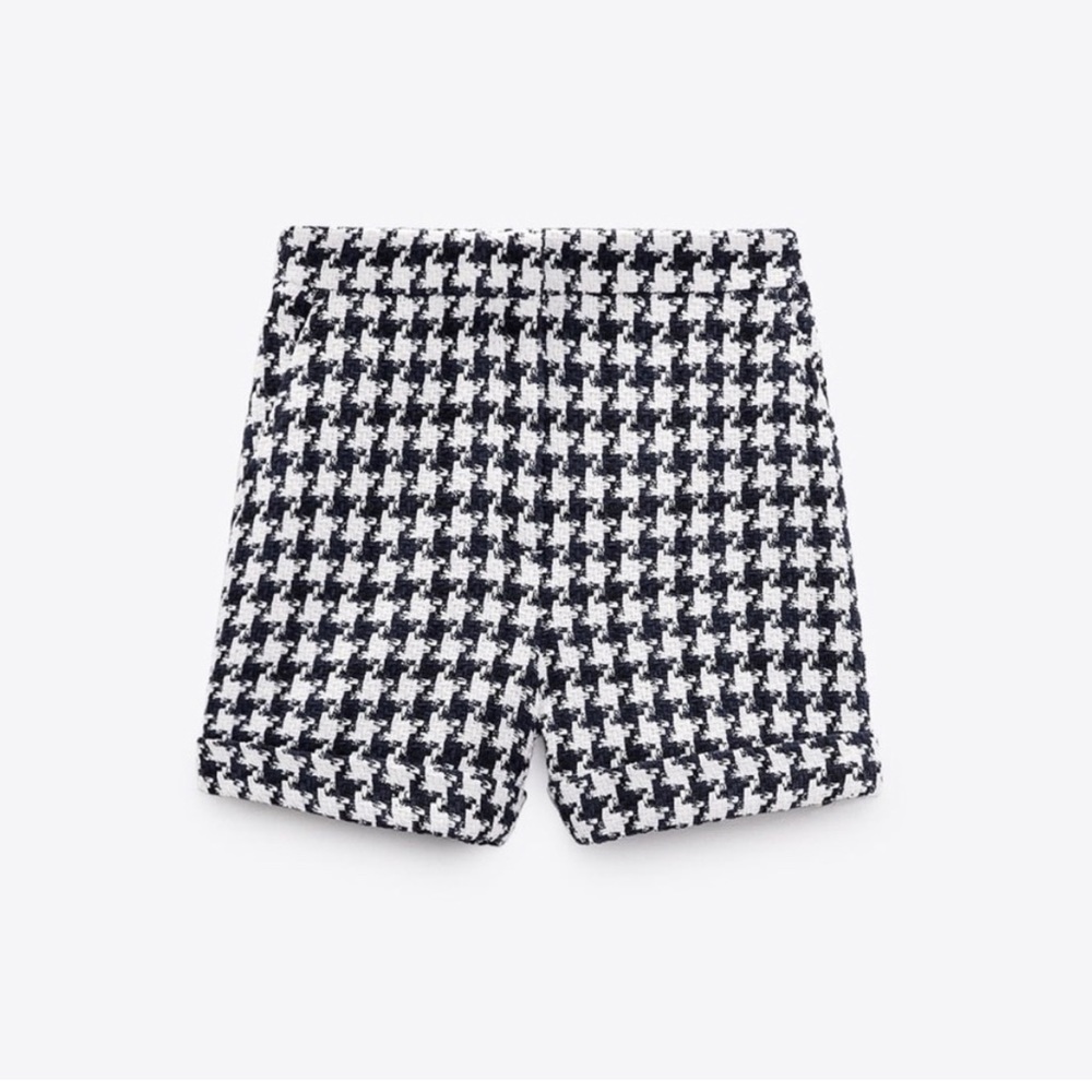 Zara NWT houndstooth shorts size Medium